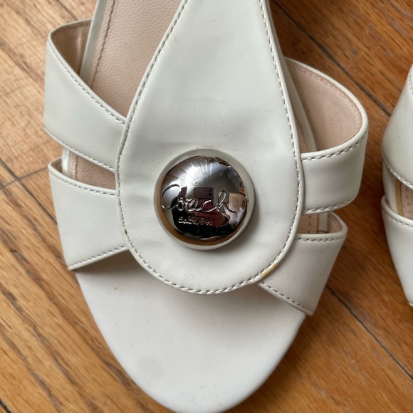 Coach logo white kitten heeled sandals - Picture 4 of 8
